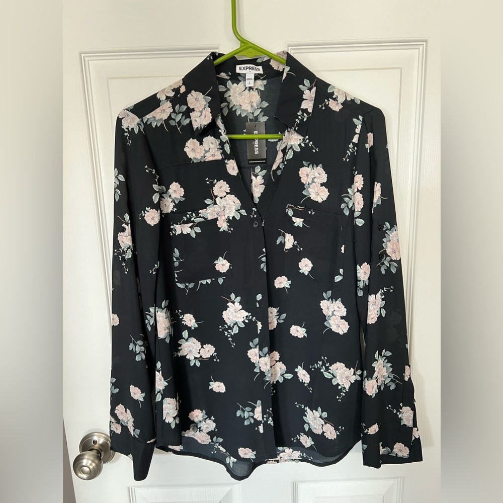 NWT Express Black Floral Button Up Blouse